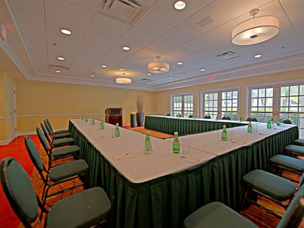 Imagen general del Hotel Marriott Courtyard Naples. Foto 3