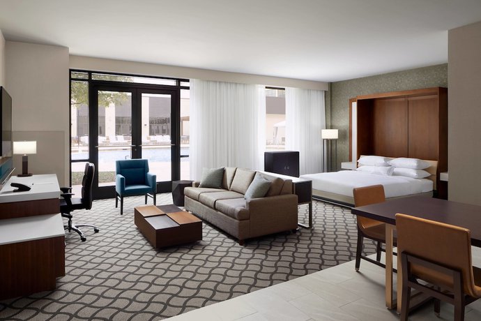 Imagen de la habitación del Hotel Marriott Dallas Allen Hotel & Convention Center. Foto 10