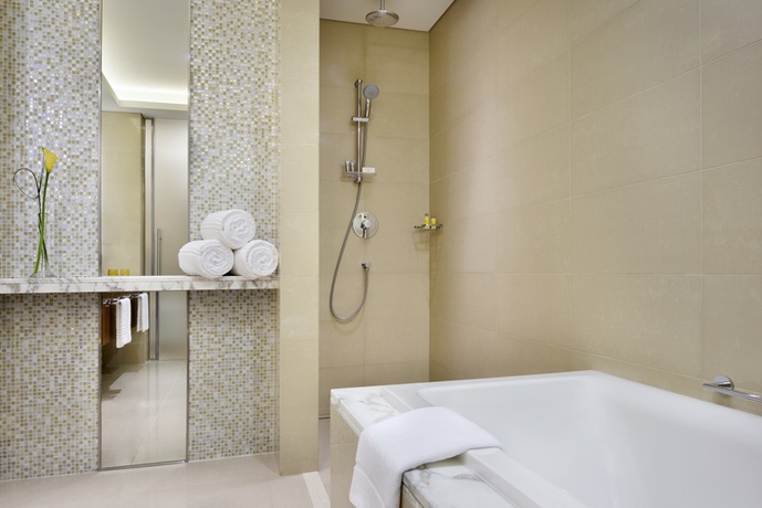 Imagen de la habitación del Hotel Marriott Downtown Abu Dhabi. Foto 12