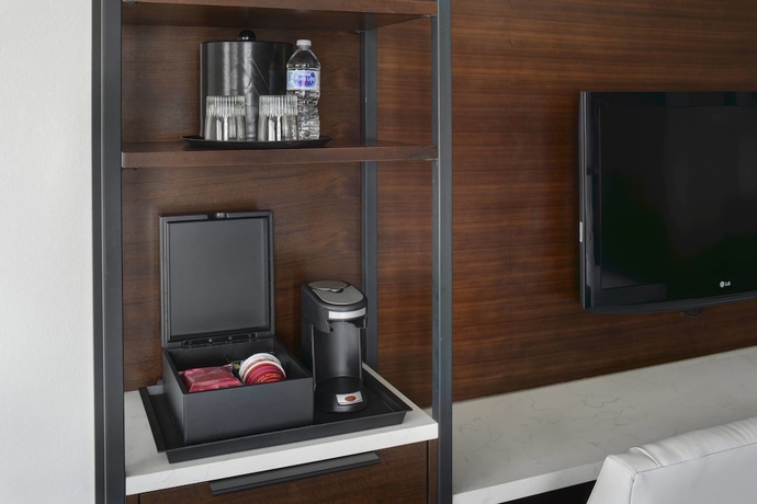 Imagen de la habitación del Hotel Marriott East Lansing at University Place. Foto 9