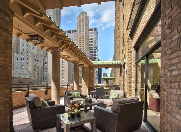 Imagen de los exteriores del Hotel Marriott East Side. Foto 12