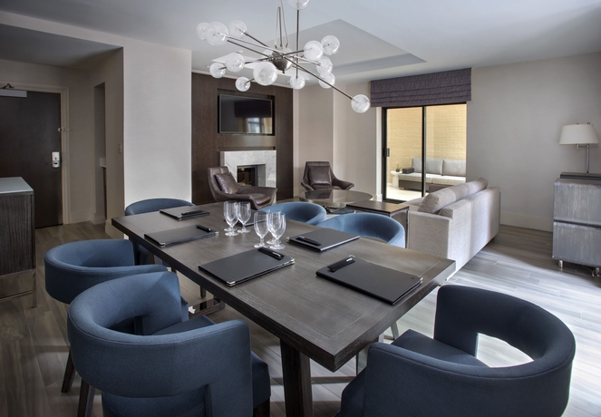 Imagen de la habitación del Hotel Marriott East Side. Foto 9