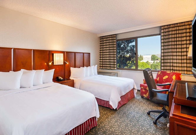 Imagen de la habitación del Hotel Marriott Fullerton. Foto 5