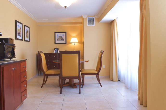 Imagen de la habitación del Hotel Marriott Indianapolis East. Foto 4