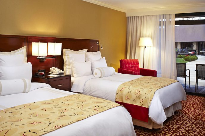 Imagen de la habitación del Hotel Marriott Indianapolis East. Foto 8