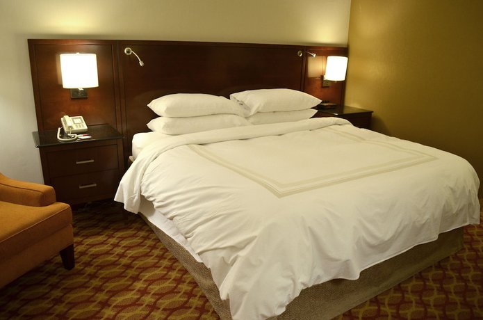 Imagen de la habitación del Hotel Marriott Indianapolis East. Foto 14