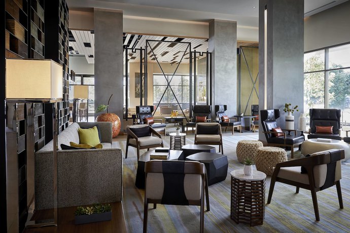 Imagen de los interiores del Hotel Marriott Irvine Spectrum. Foto 11