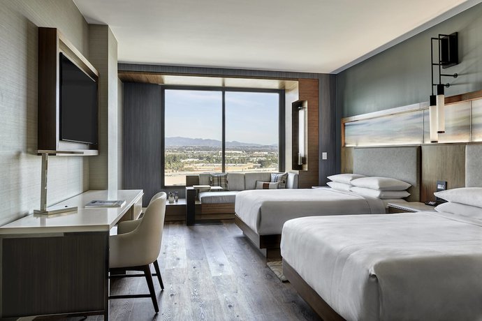 Imagen de la habitación del Hotel Marriott Irvine Spectrum. Foto 6