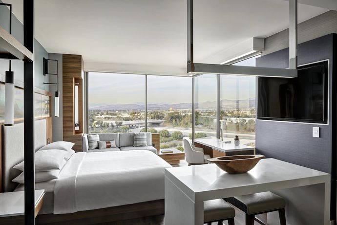 Imagen de la habitación del Hotel Marriott Irvine Spectrum. Foto 7