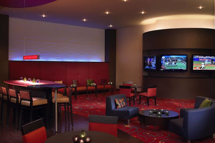 Imagen del bar/restaurante del Hotel Marriott Kansas City Overland Park. Foto 2