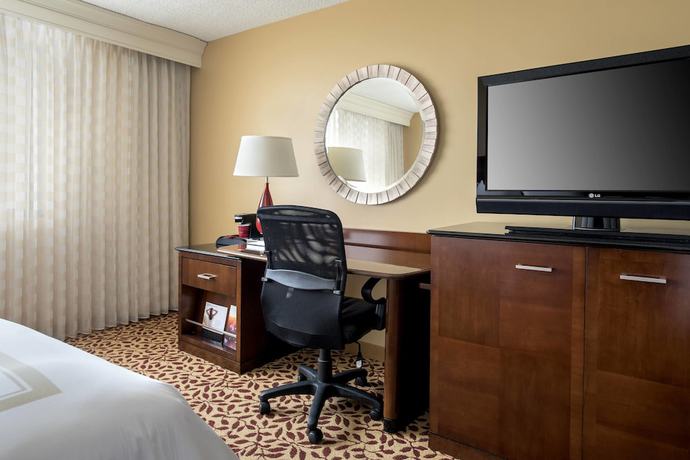 Imagen de la habitación del Hotel Marriott Kansas City Overland Park. Foto 9