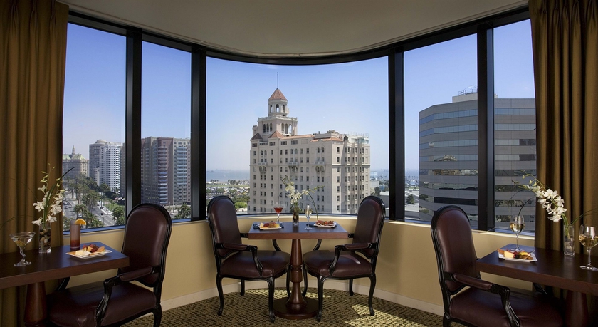 Imagen del bar/restaurante del Hotel Marriott Long Beach Downtown. Foto 3