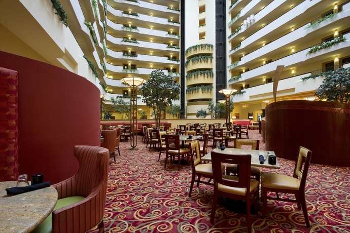 Imagen del bar/restaurante del Hotel Marriott Madison West. Foto 2