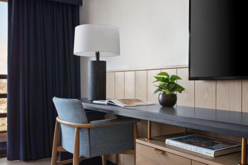 Imagen de la habitación del Hotel Marriott Marina Del Rey. Foto 15