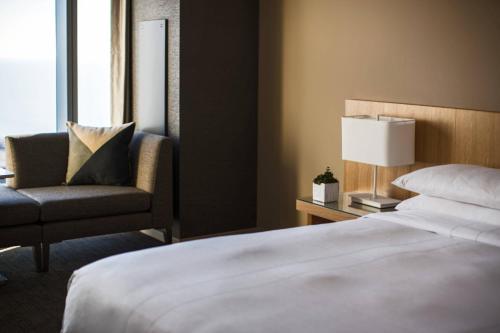 Imagen de la habitación del Hotel Marriott Marquis Chicago. Foto 12