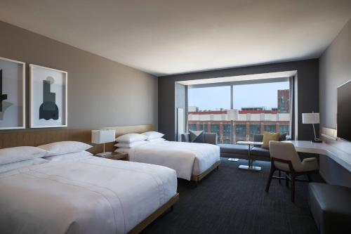 Imagen de la habitación del Hotel Marriott Marquis Chicago. Foto 14