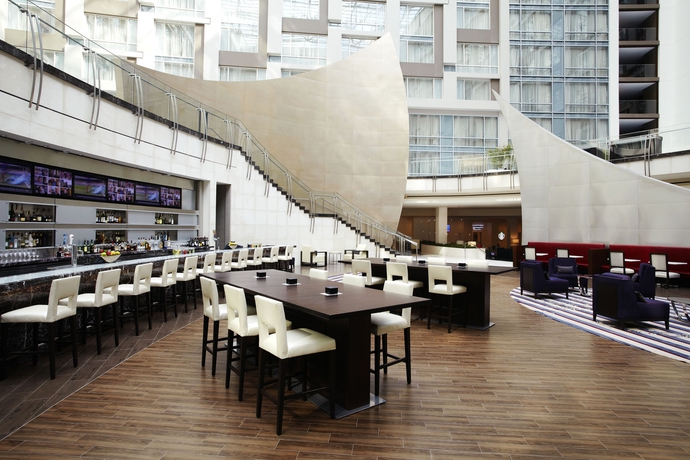 Imagen del bar/restaurante del Hotel Marriott Marquis Washington, Dc. Foto 3
