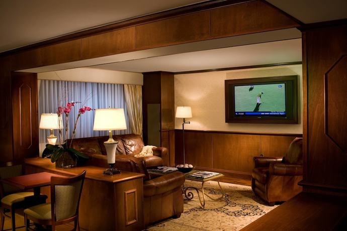 Imagen del bar/restaurante del Hotel Marriott Miami Dadeland. Foto 3