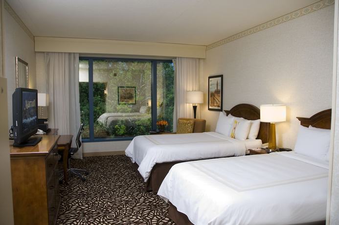 Imagen de la habitación del Hotel Marriott Milwaukee West. Foto 2