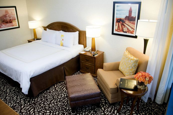 Imagen de la habitación del Hotel Marriott Milwaukee West. Foto 4