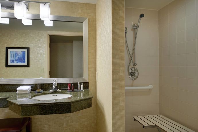 Imagen de la habitación del Hotel Marriott Milwaukee West. Foto 7