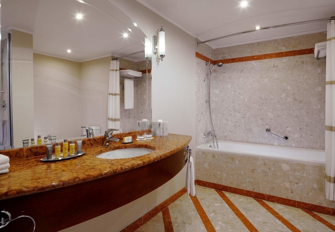 Imagen de la habitación del Hotel Marriott Moscow Royal Aurora. Foto 16