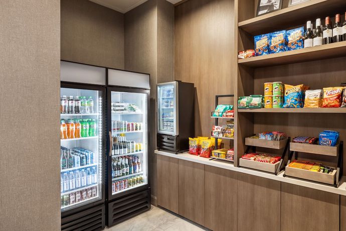 Imagen de los interiores del Hotel Marriott New York JFK Airport. Foto 17