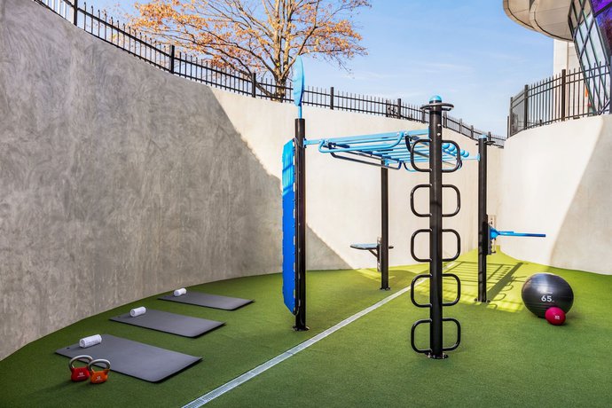 Imagen de los interiores del Hotel Marriott New York JFK Airport. Foto 19