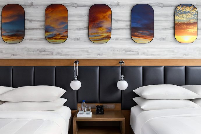 Imagen de la habitación del Hotel Marriott New York JFK Airport. Foto 13