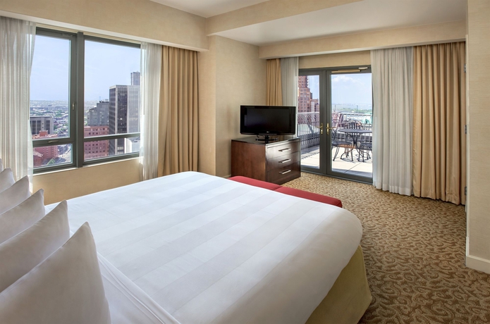 Imagen de la habitación del Hotel Marriott New York at the Brooklyn Bridge. Foto 3