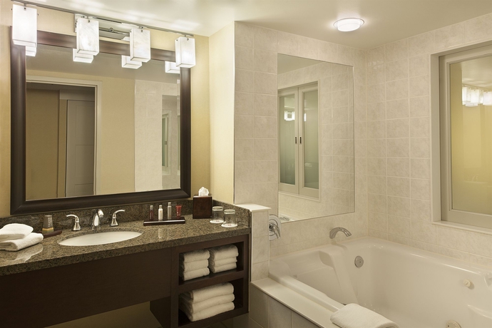 Imagen de la habitación del Hotel Marriott Niagara Falls Fallsview and Spa. Foto 5