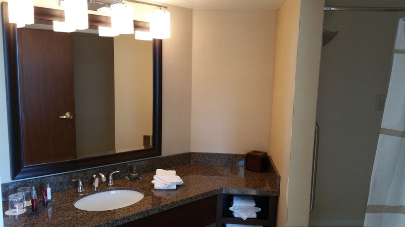 Imagen de la habitación del Hotel Marriott Niagara Falls Fallsview and Spa. Foto 11