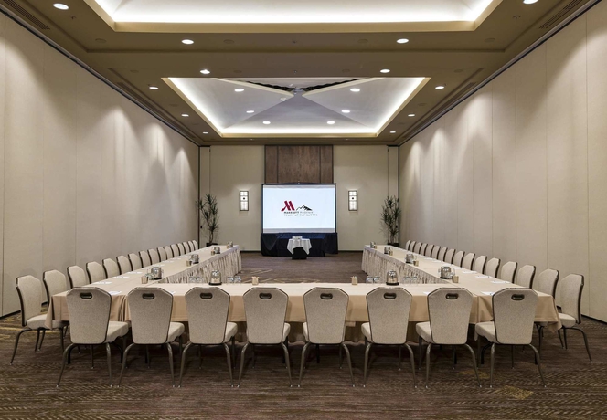 Imagen de los interiores del Hotel Marriott Phoenix Resort Tempe At The Buttes. Foto 12