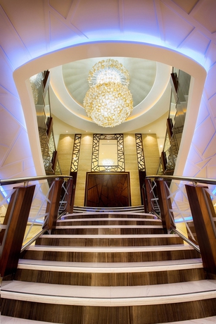 Imagen de los interiores del Hotel Marriott Production City, Dubai. Foto 12
