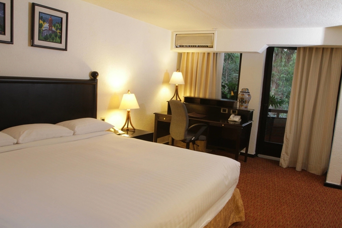 Imagen de la habitación del Hotel Marriott Puebla Meson Del Angel. Foto 14