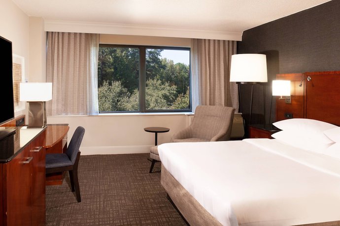 Imagen de la habitación del Hotel Marriott Raleigh Durham Research Triangle Park. Foto 6