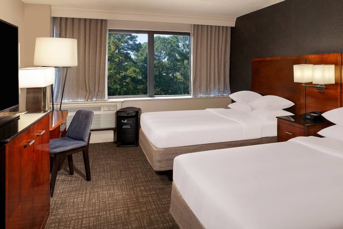 Imagen de la habitación del Hotel Marriott Raleigh Durham Research Triangle Park. Foto 13