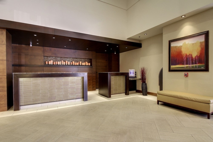 Imagen de los interiores del Hotel Marriott Riverside At The Convention Center. Foto 18