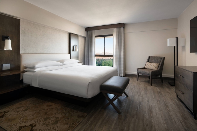 Imagen de la habitación del Hotel Marriott Riverside At The Convention Center. Foto 16