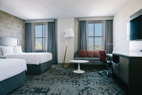 Imagen de la habitación del Hotel Marriott St. Louis Grand. Foto 16