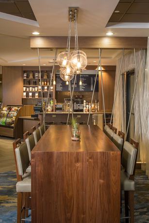 Imagen de los interiores del Hotel Marriott Tampa Westshore. Foto 16