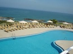 Imagen de la piscina del Hotel Marriott Venezuela Playa Grande. Foto 7