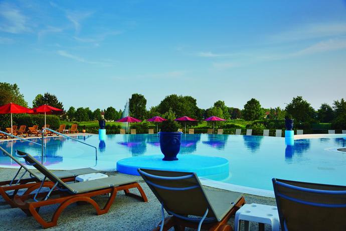 Imagen general del Hotel Marriott Village D'ile-de-france. Foto 9