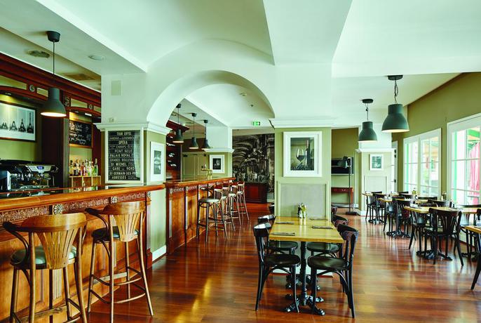 Imagen general del Hotel Marriott Village D'ile-de-france. Foto 13