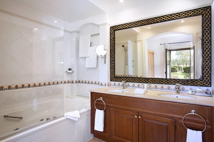 Imagen de la habitación del Hotel Marriott´s Club Son Antem. Foto 15