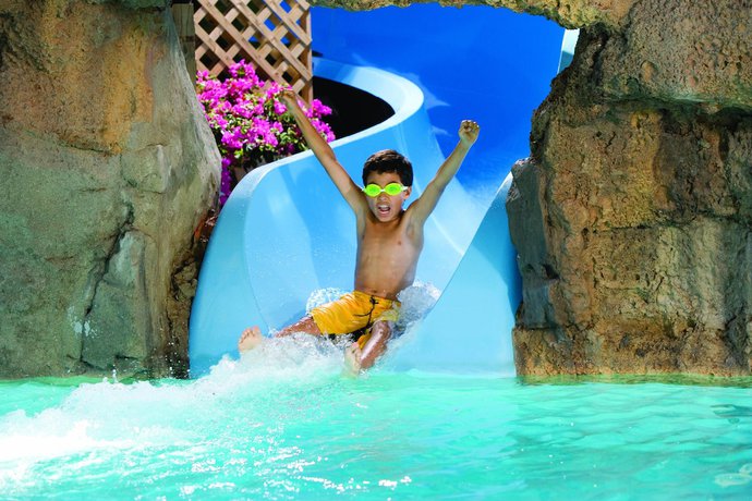 Imagen de la piscina del Hotel Marriott's Aruba Surf Club. Foto 20