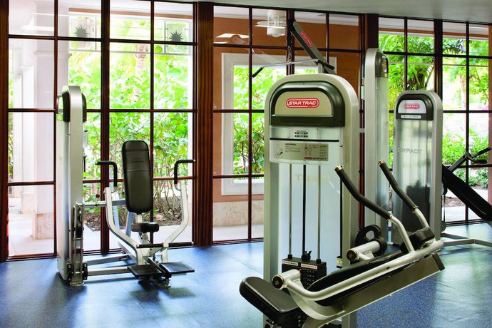 Imagen de los interiores del Hotel Marriott's Aruba Surf Club. Foto 10