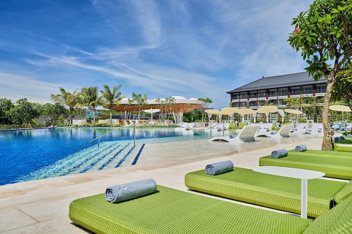 Imagen de la piscina del Hotel Marriott's Bali Nusa Dua Terrace. Foto 18