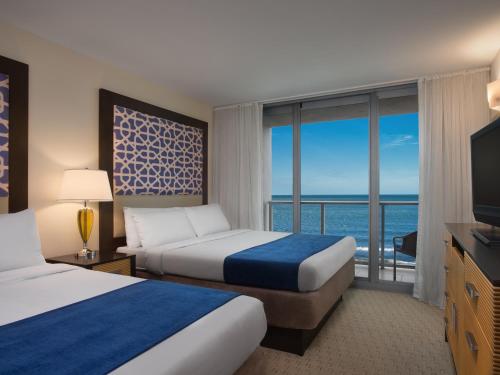 Imagen de la habitación del Hotel Marriott's Crystal Shores. Foto 7