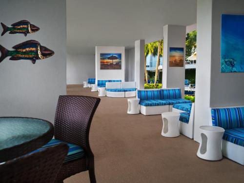 Imagen general del Hotel Marriott's Crystal Shores. Foto 4